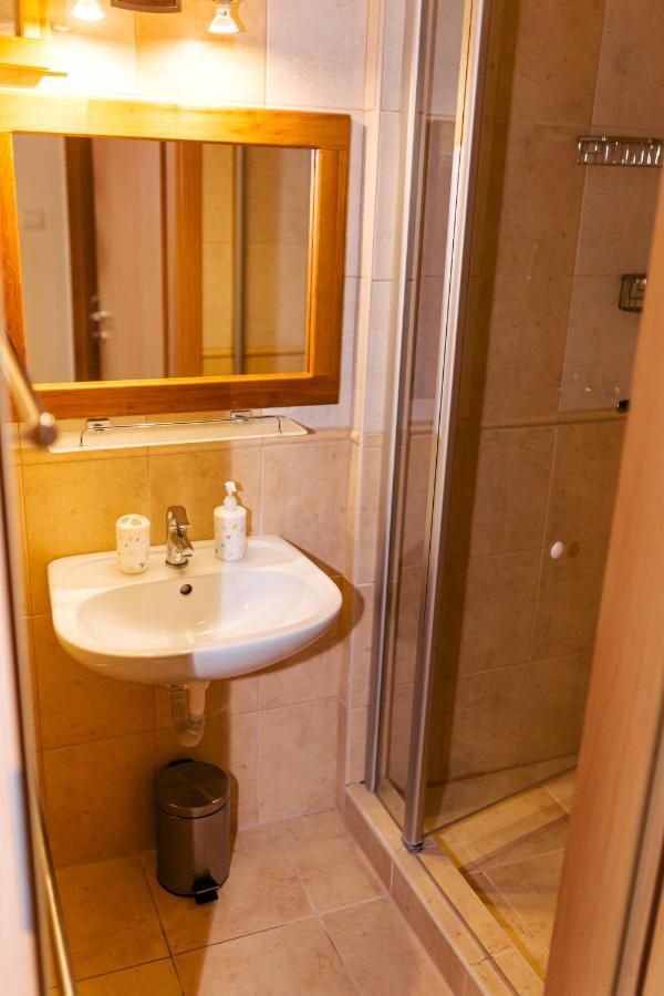 Niki Apartman Gyula Exterior foto